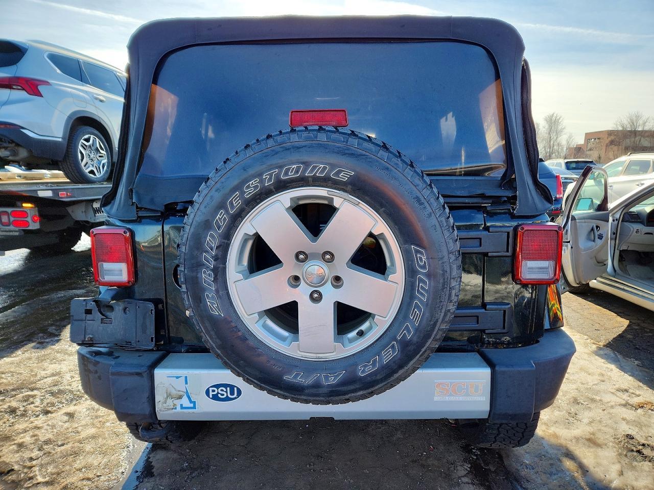 2012 Jeep Wrangler Unlimited Sahara