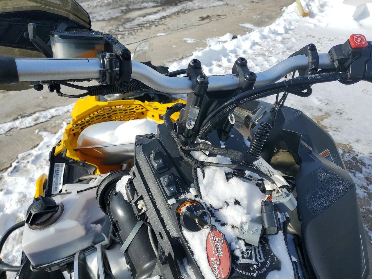 2024 Skidoo 2024 SKI-DOO MXZ Snowmobile