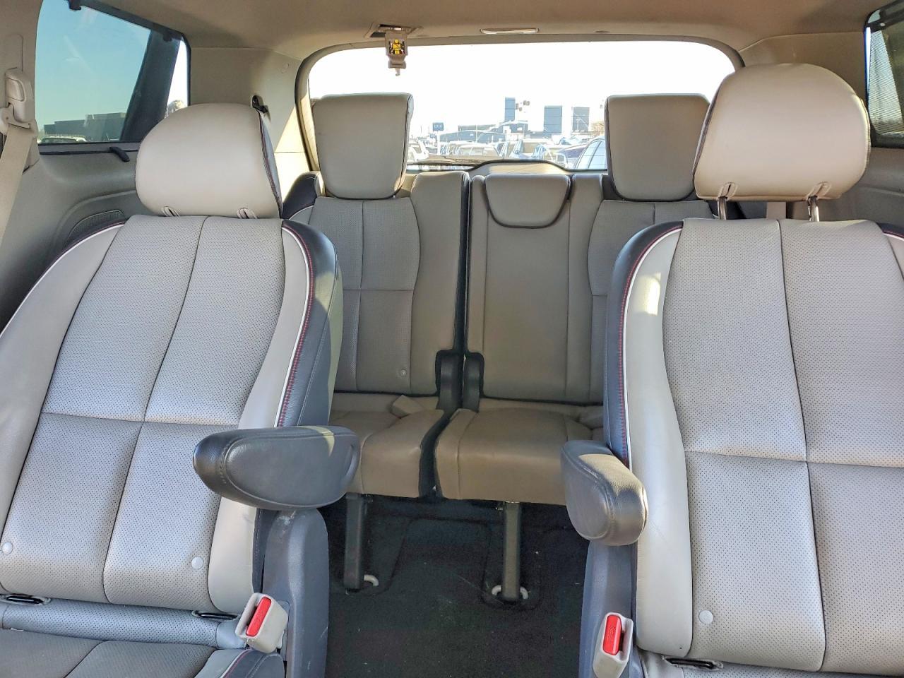 2015 KIA Sedona ex