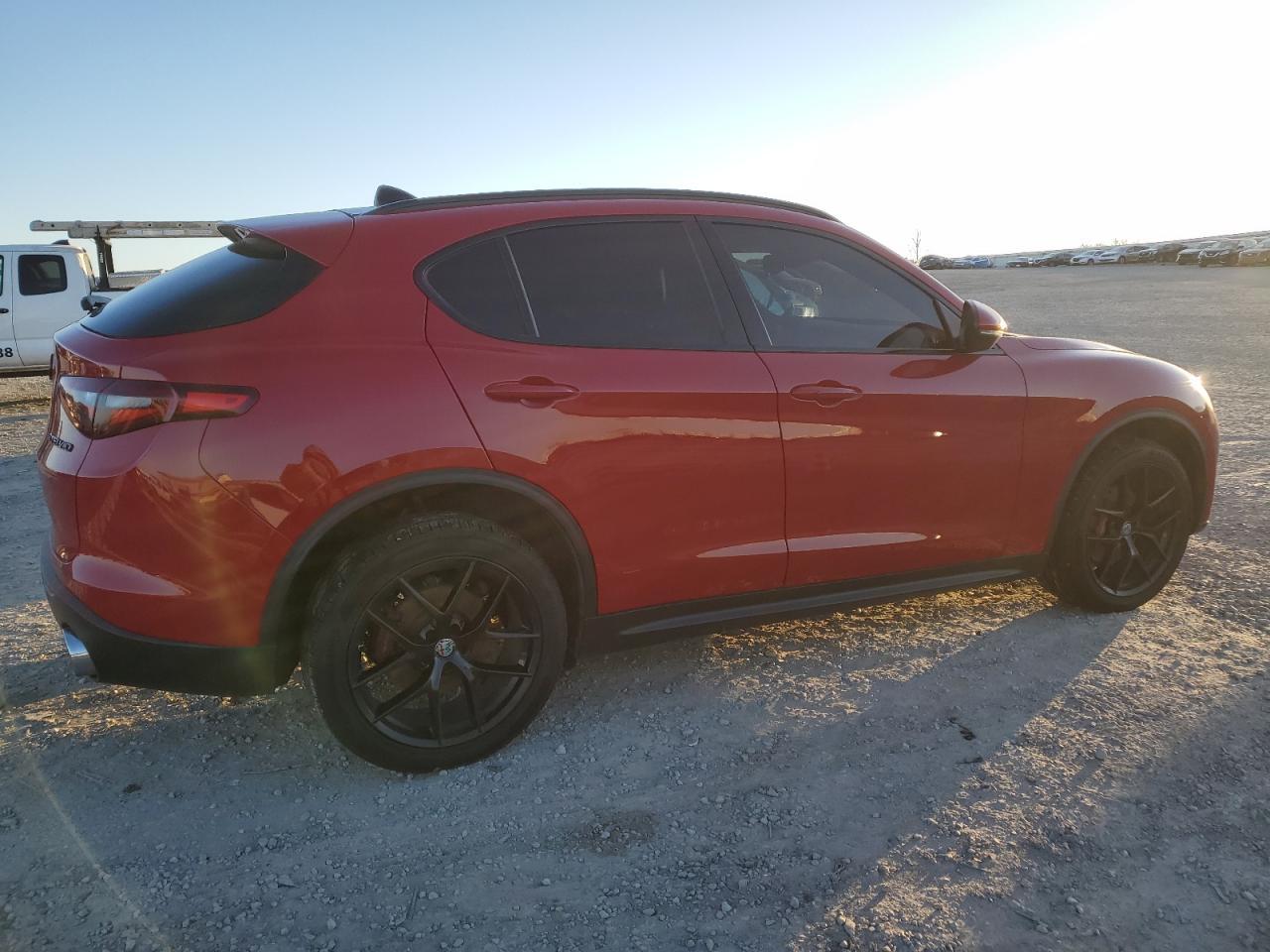 2018 Alfa Romeo Stelvio ti Sport