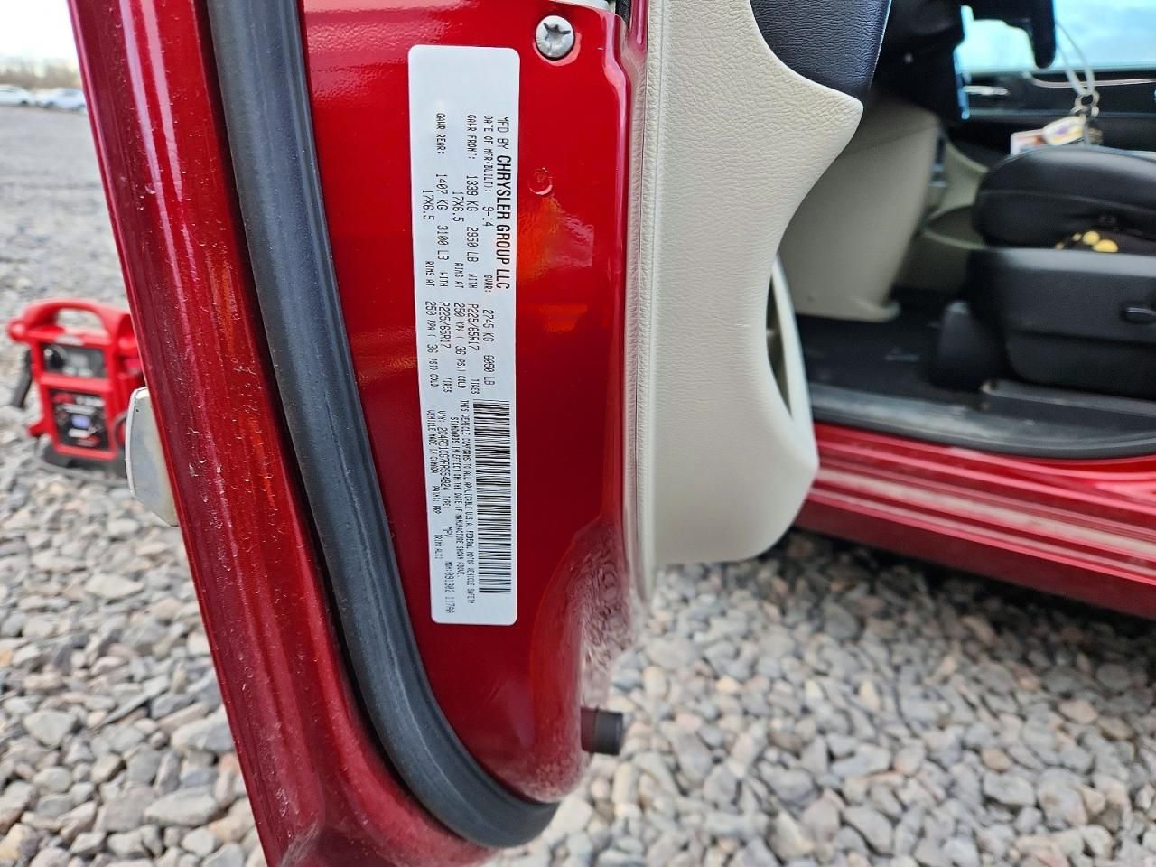 2015 Chrysler Town & Country Touring l