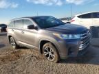 2018 Toyota Highlander le