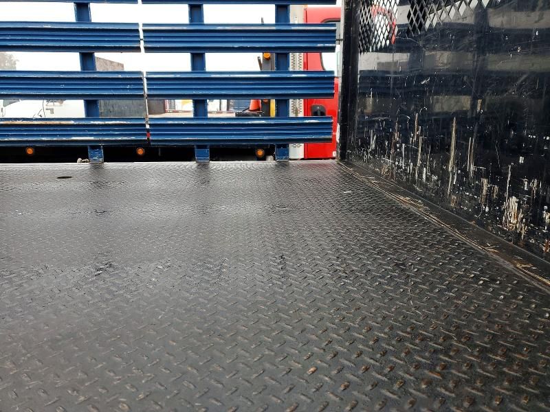 2016 Freightliner Business Class M2 Flatbed Truck