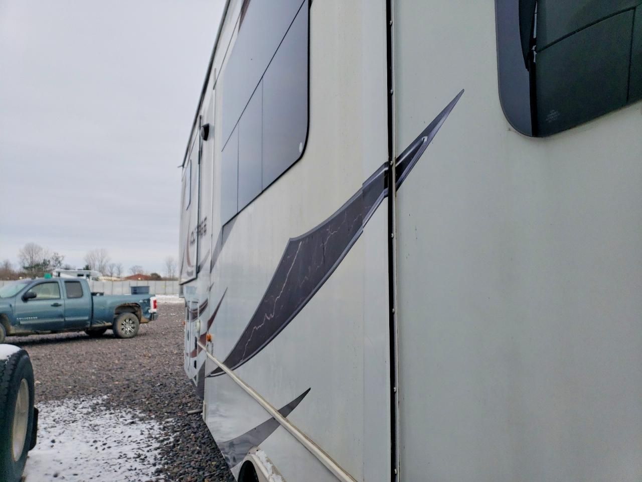 2012 Dutchmen Voltage