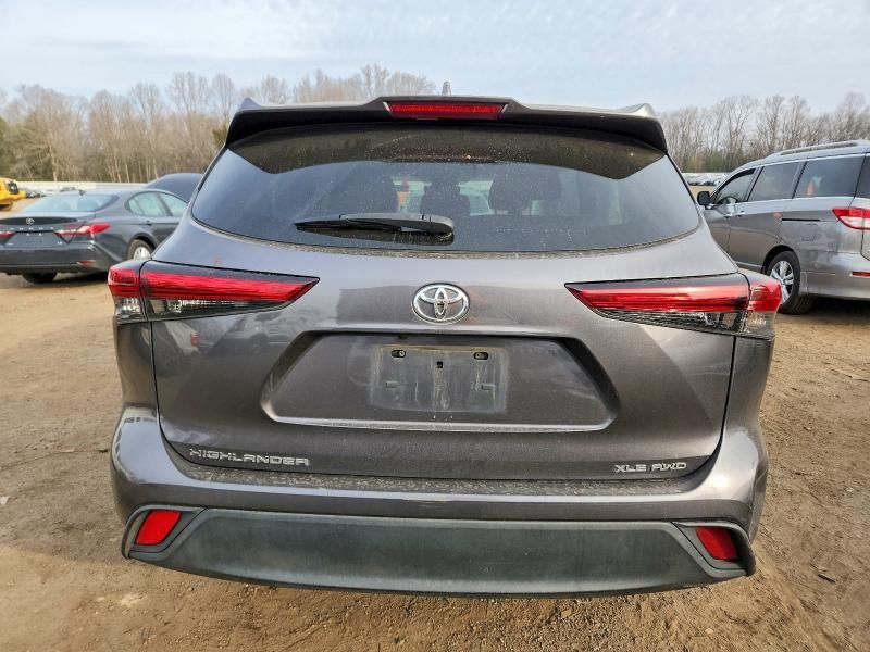 2021 Toyota Highlander xle