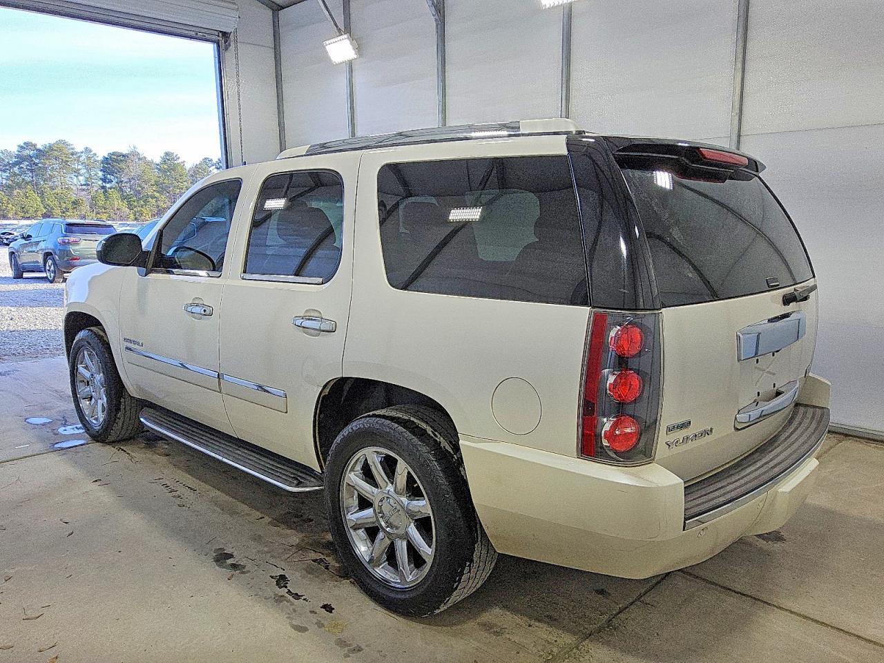 2010 GMC Yukon Denali