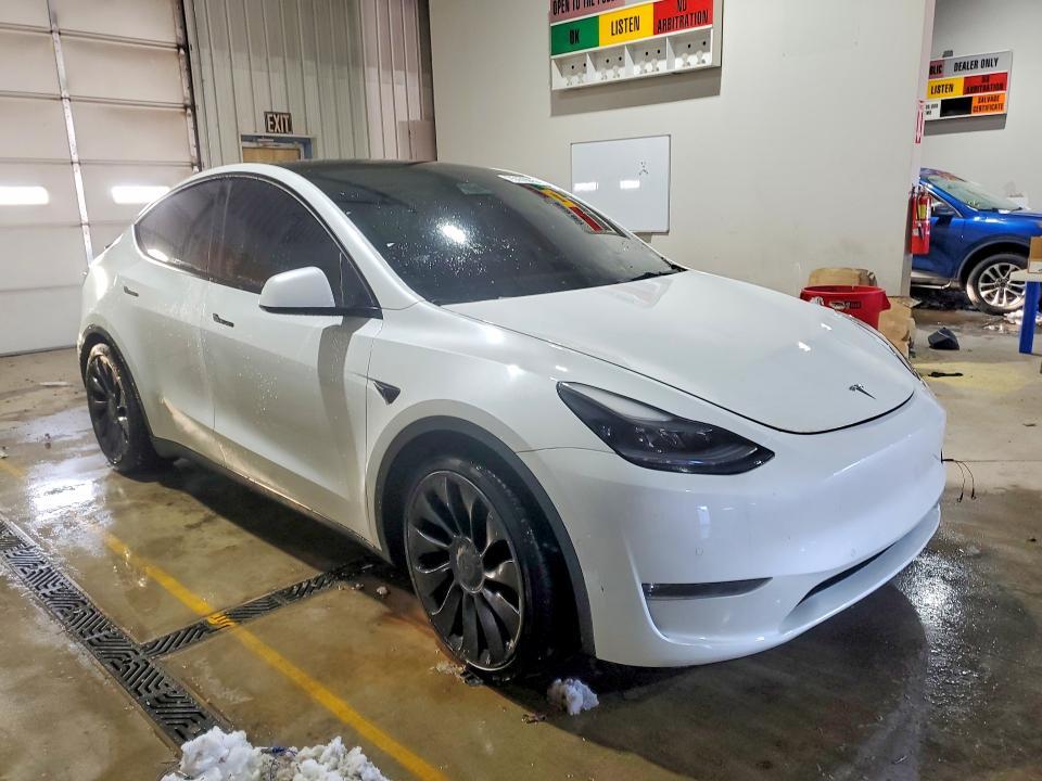 2021 Tesla Model y