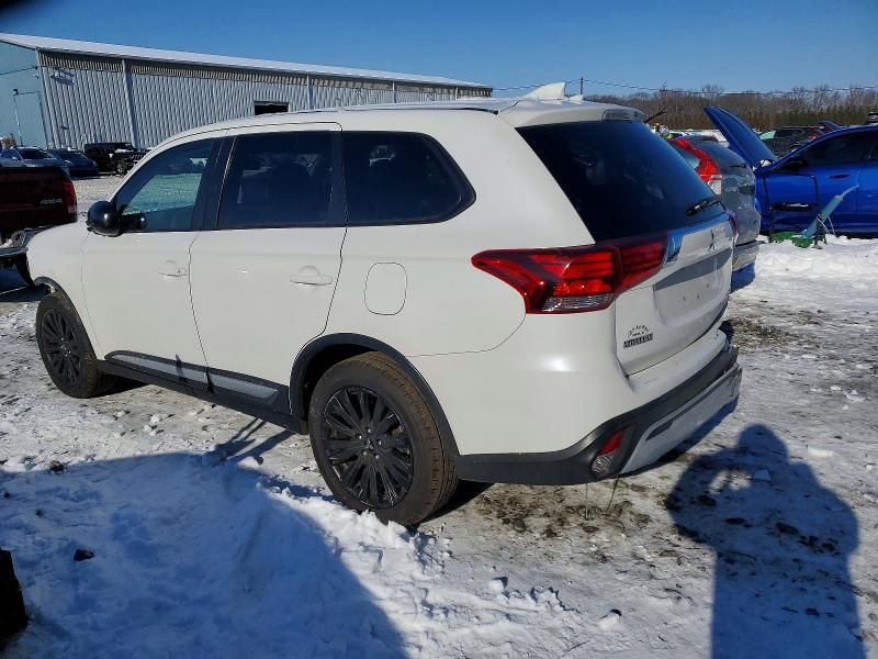 2019 Mitsubishi Outlander es