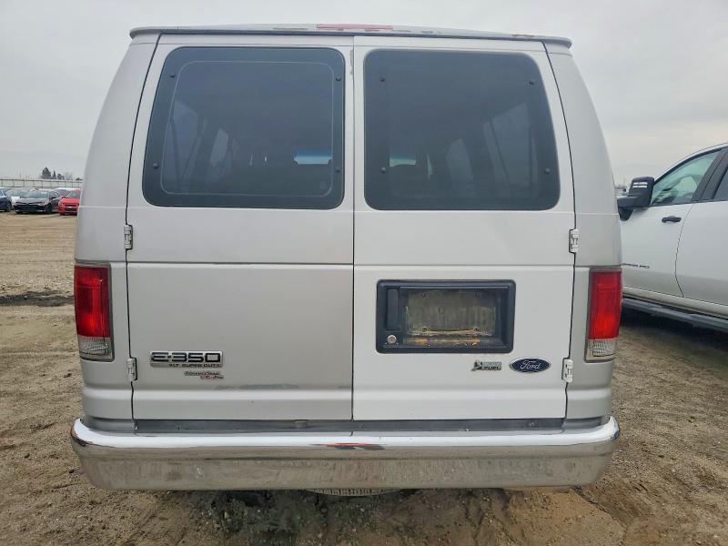 2009 Ford Econoline E350 Super Duty Wagon