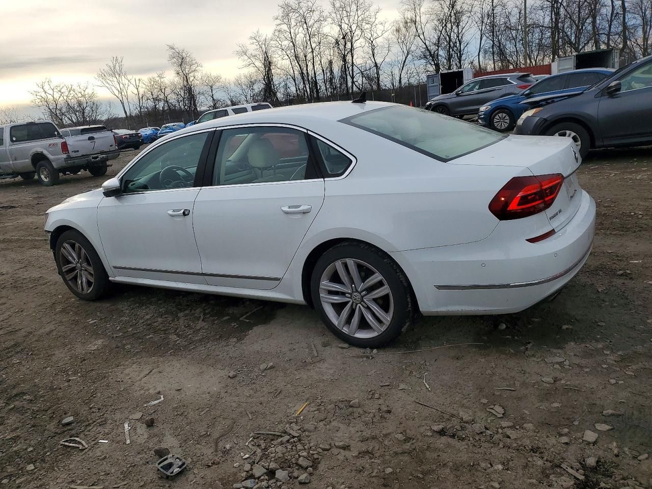 2017 Volkswagen Passat sel Premium