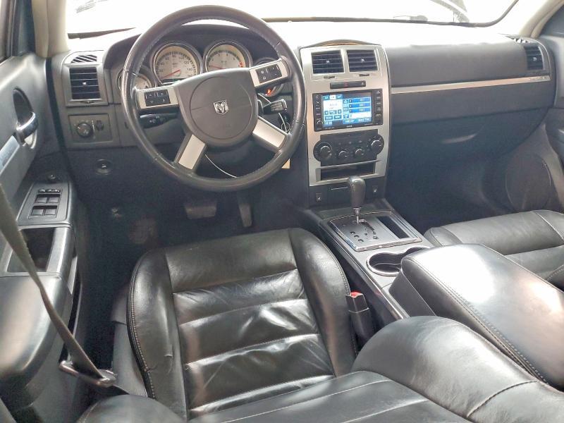 2010 Dodge Charger r