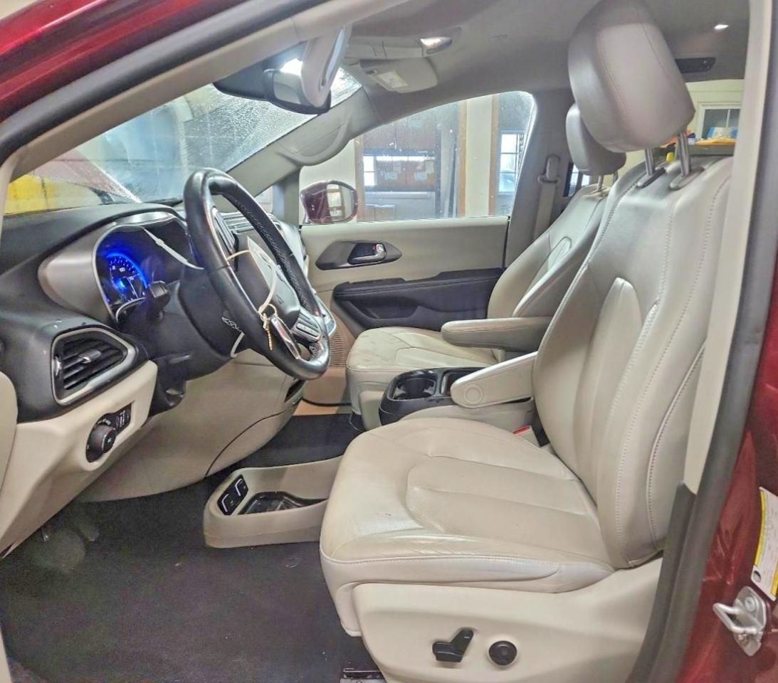 2020 Chrysler Pacifica Touring l