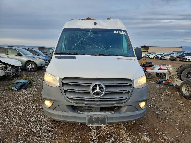 2021 Mercedes-Benz Sprinter 2500