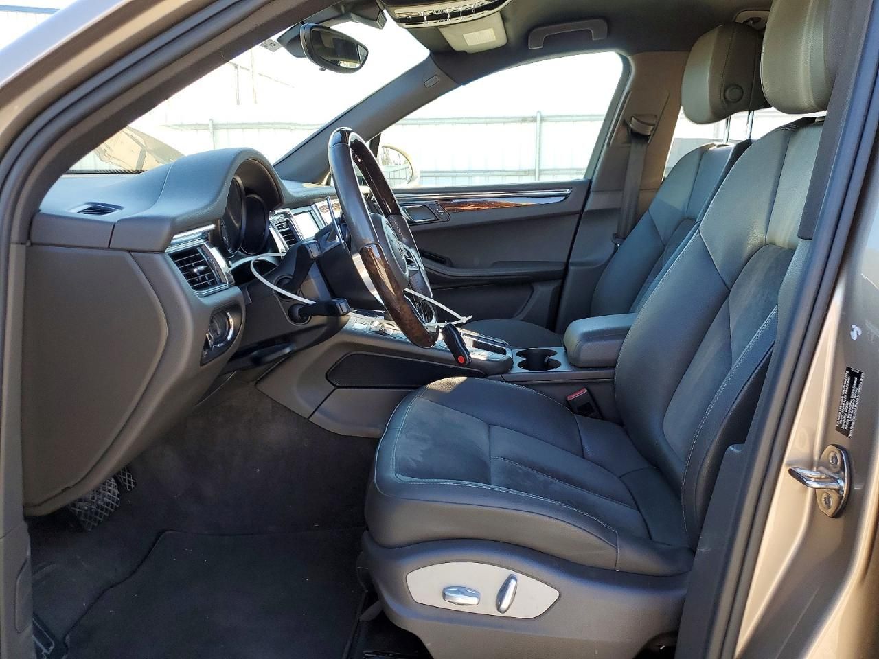 2015 Porsche Macan s