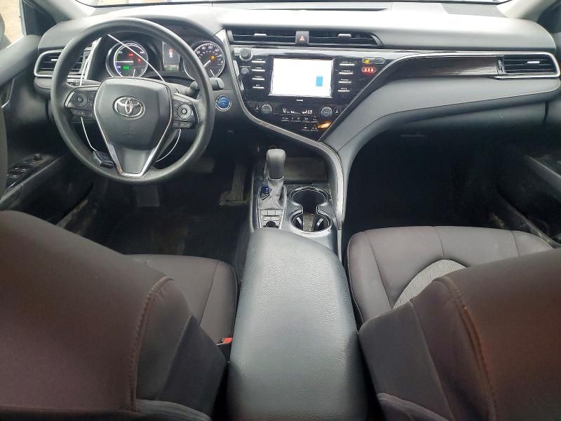 2020 Toyota Camry le