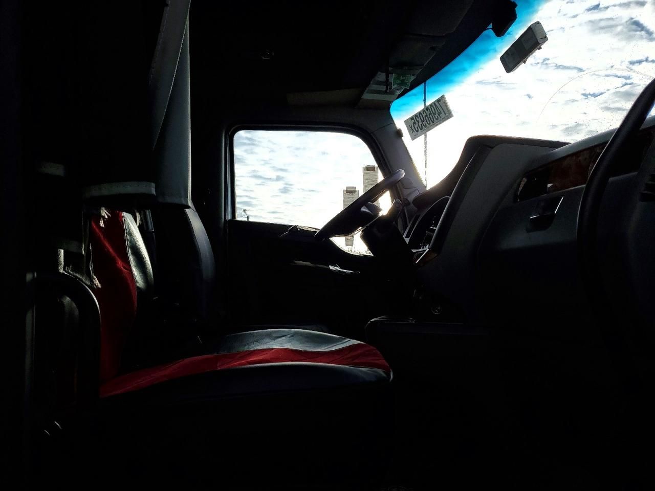 2020 Kenworth T680 Semi Truck