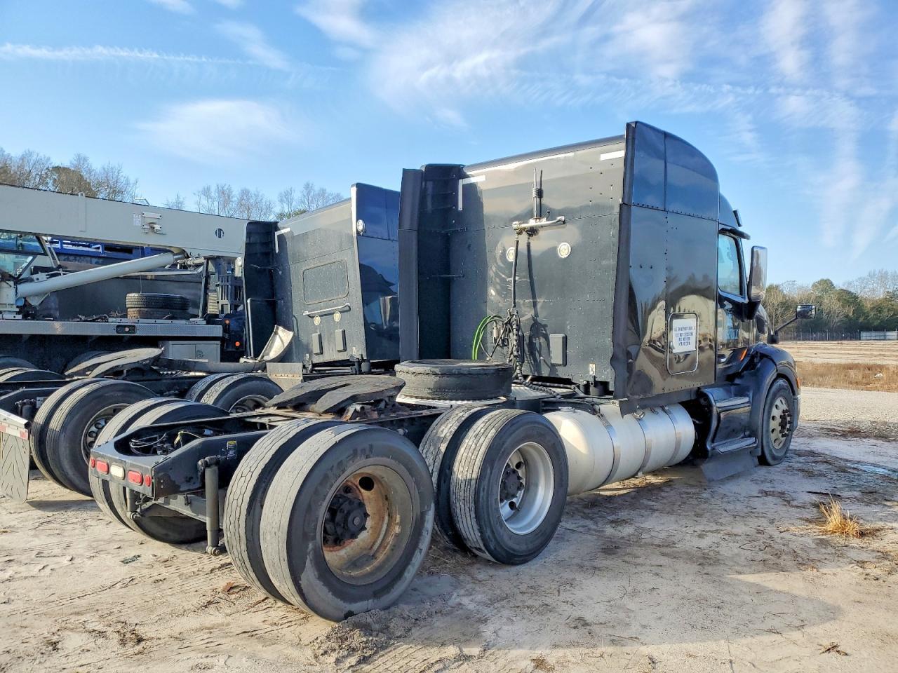 2016 Peterbilt 579 Semi Truck