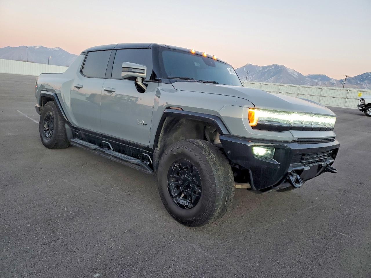 2024 GMC Hummer Pickup 2X