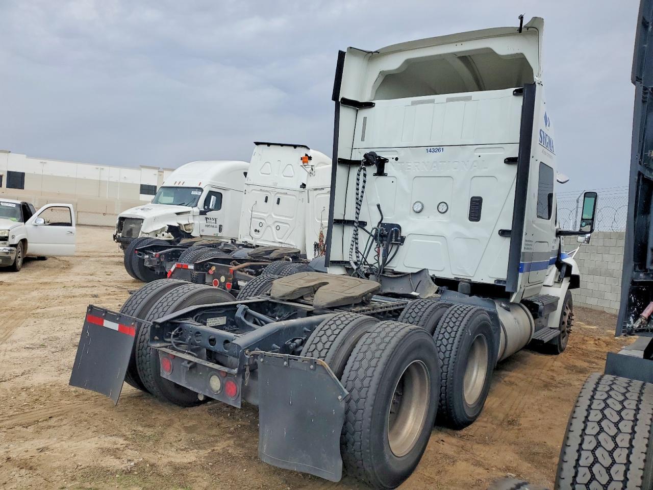 2022 International RH613 Semi Truck