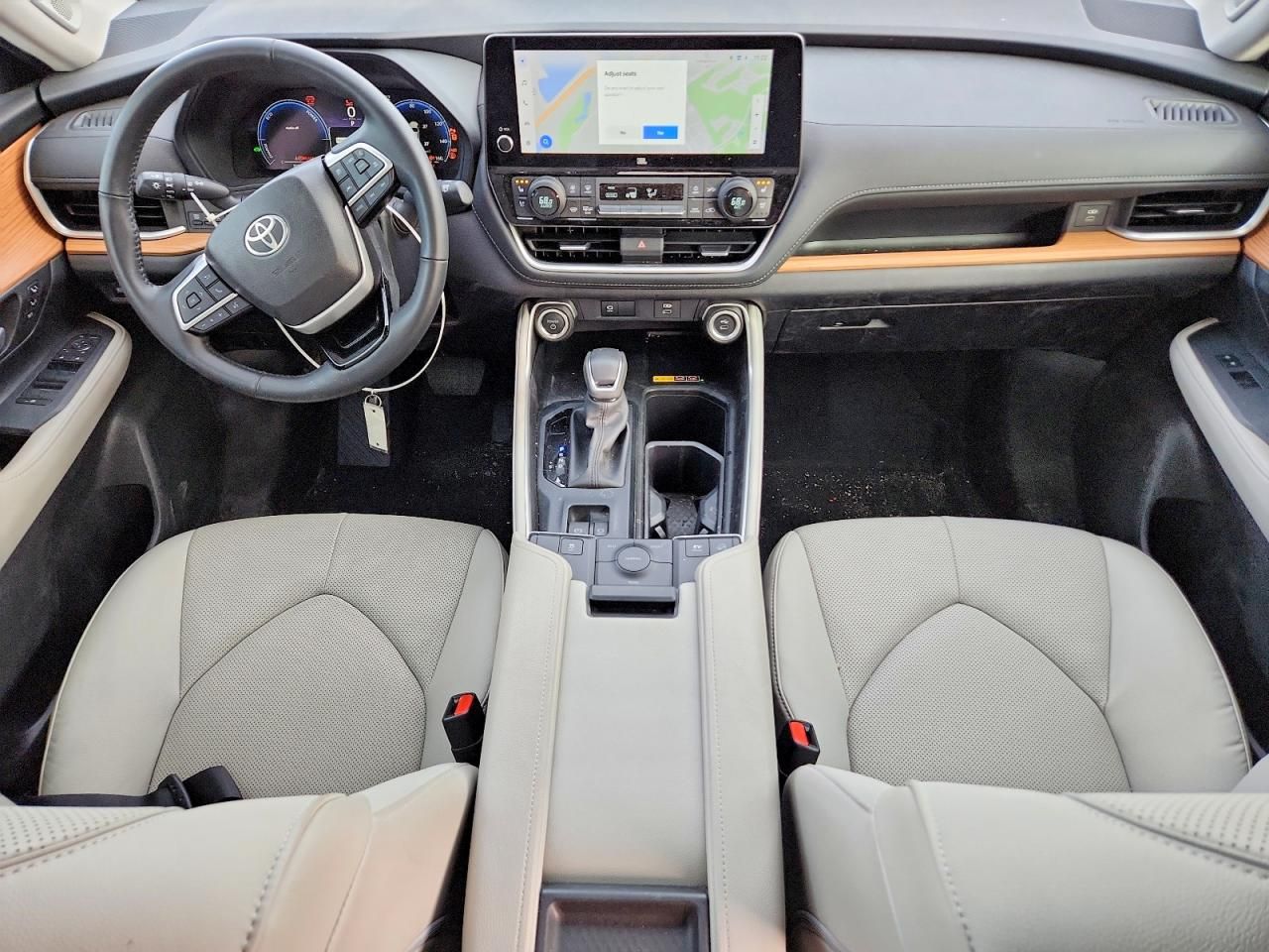 2025 Toyota Grand Highlander le