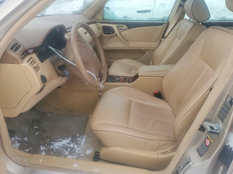 2000 Mercedes-Benz E 320 4matic