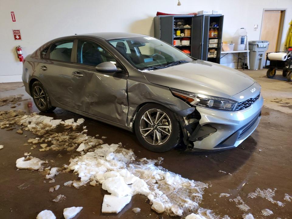 2022 KIA Forte fe