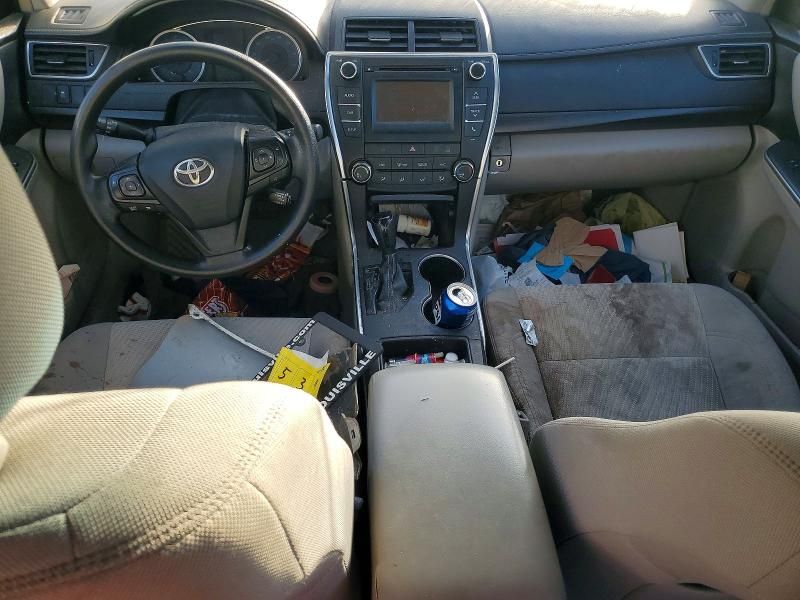2016 Toyota Camry le