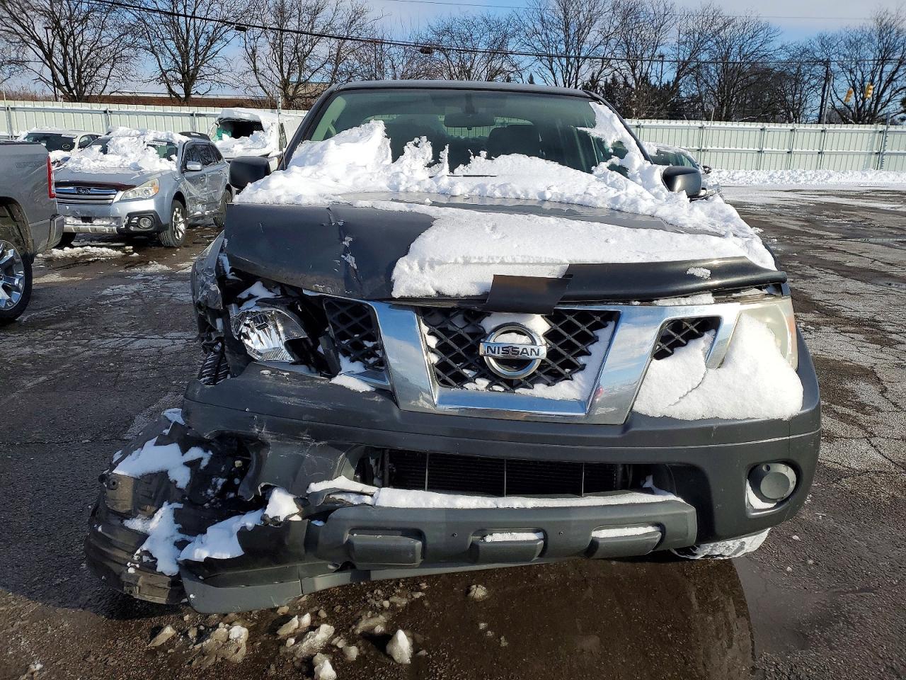 2012 Nissan Frontier s