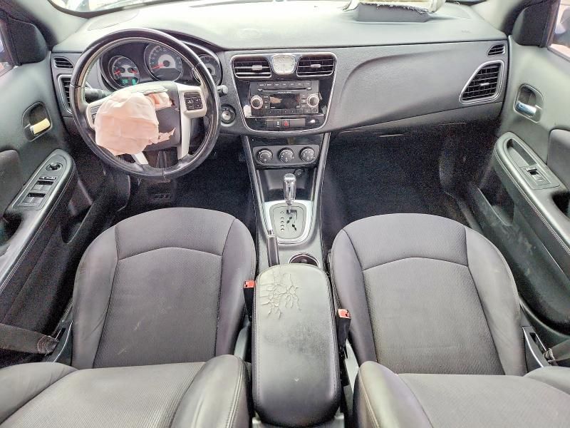 2013 Chrysler 200 Touring