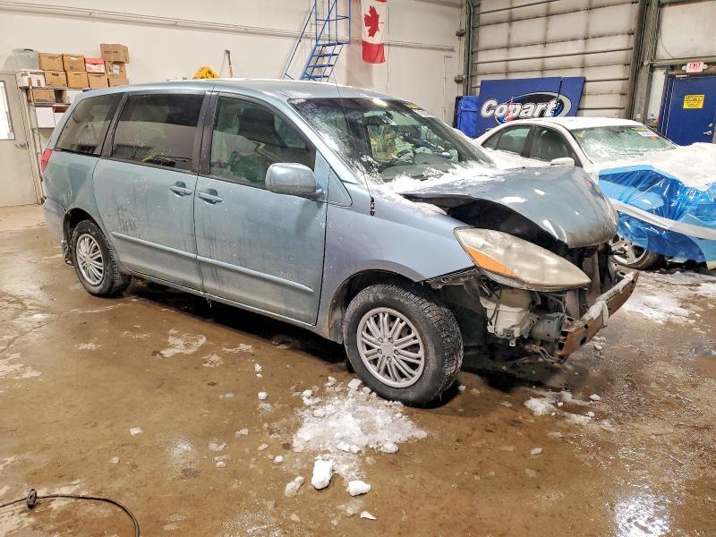 2005 Toyota Sienna le