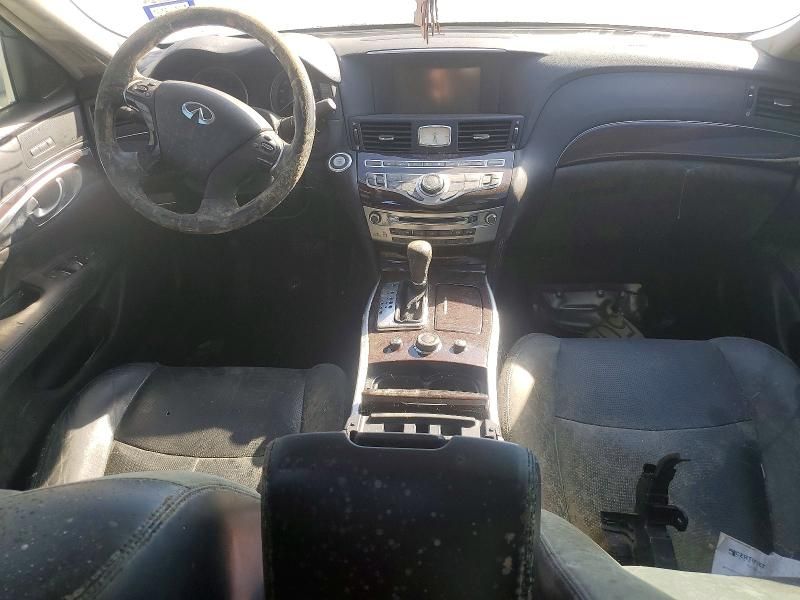 2011 Infiniti M37