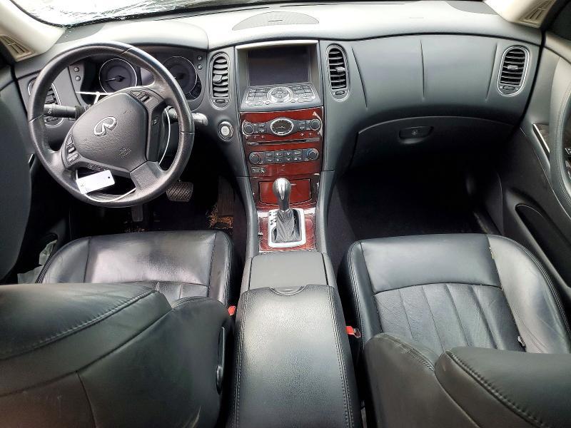2016 Infinity Qx50 Base