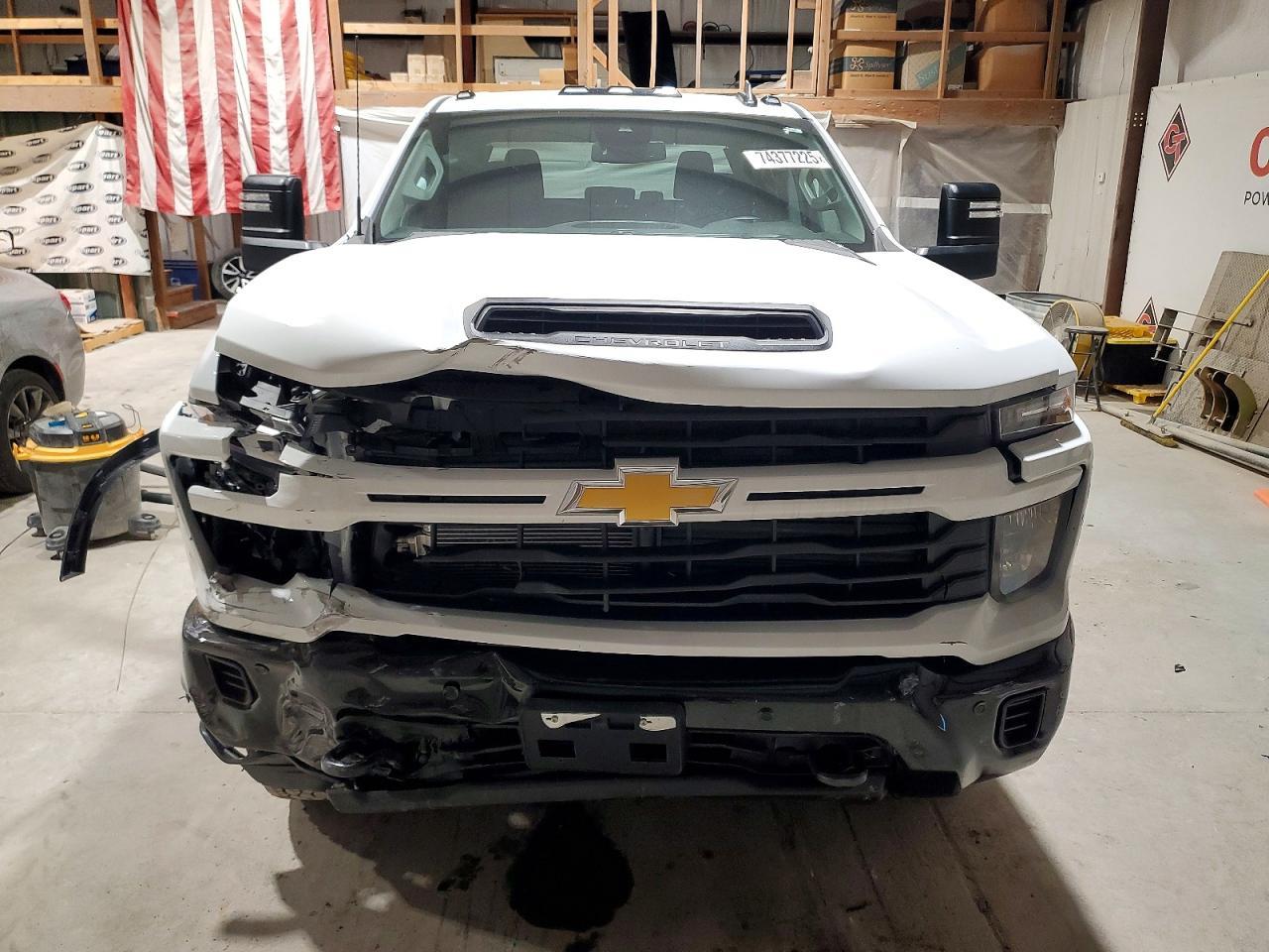 2025 Chevrolet Silverado K2500 Custom