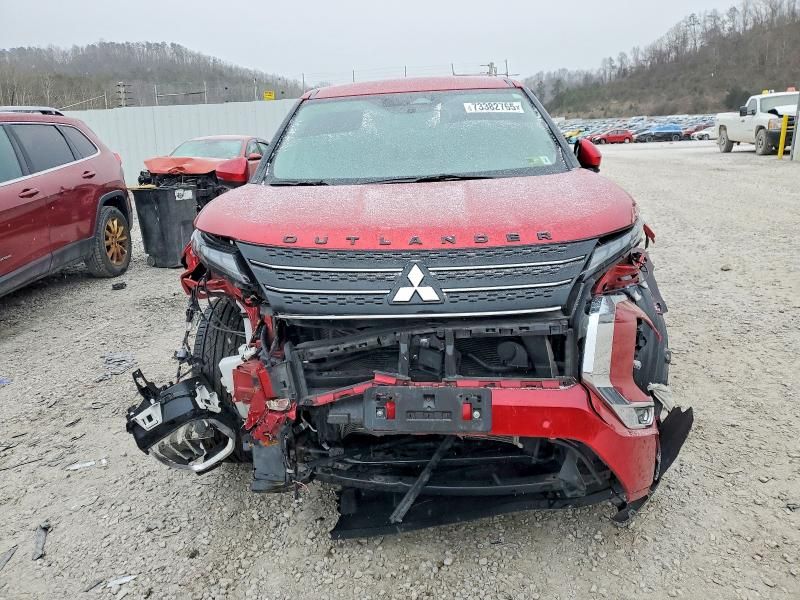 2024 Mitsubishi Outlander se