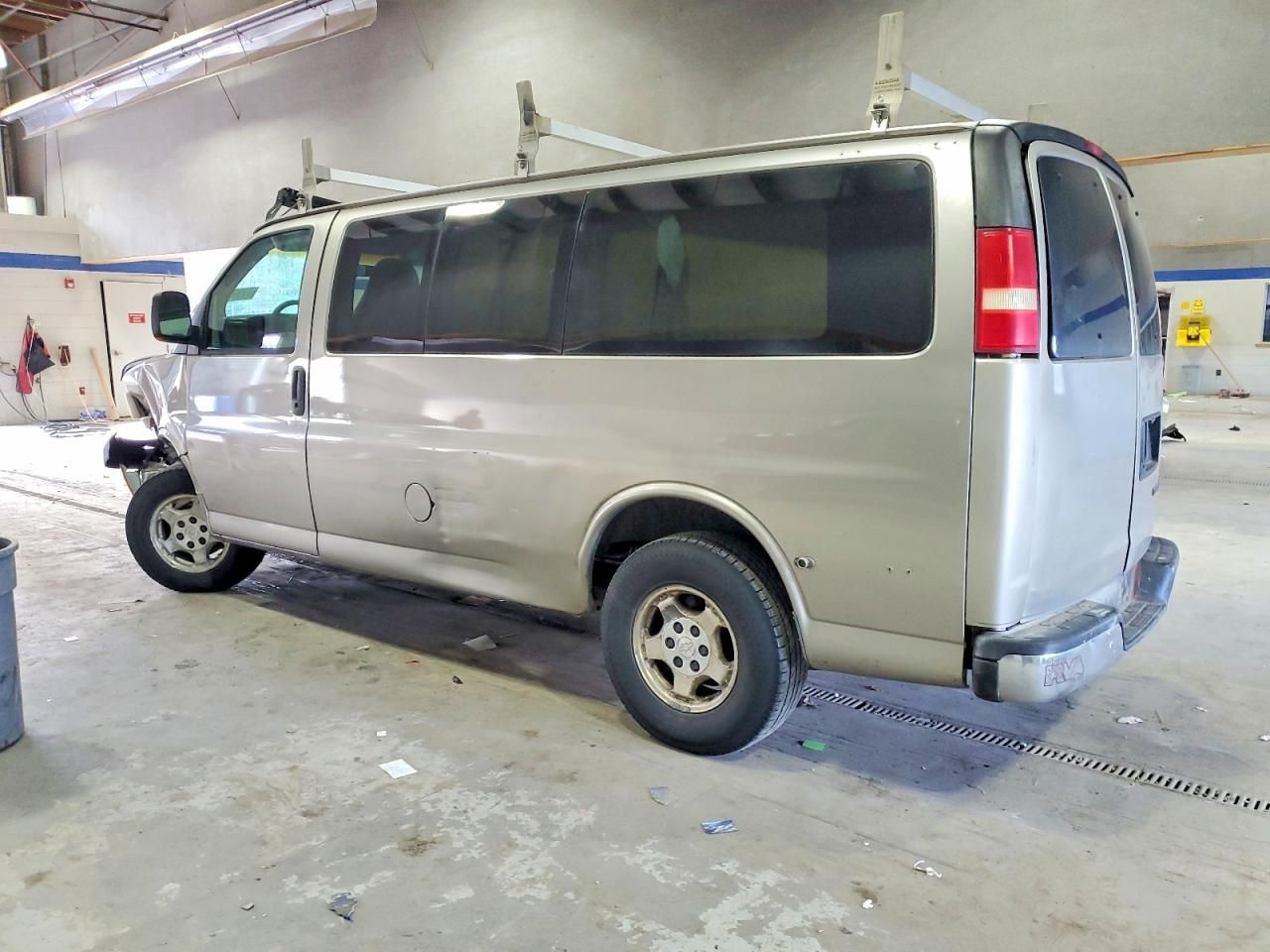 2003 Chevrolet Express G1500 Delivery Van