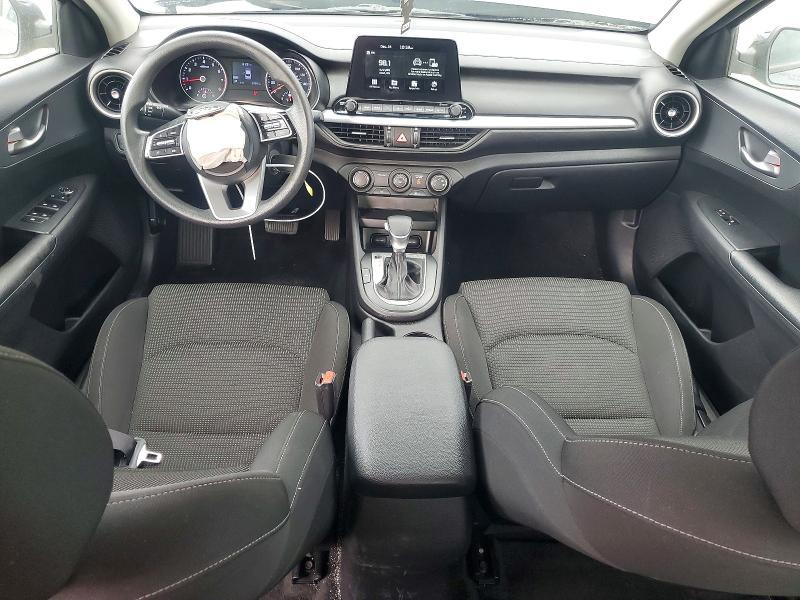 2021 KIA Forte fe