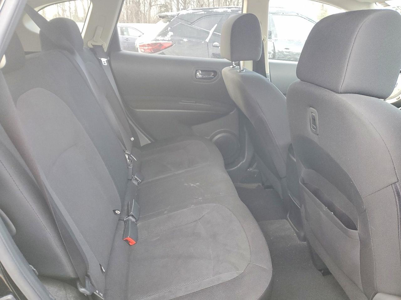 2010 Nissan Rogue s