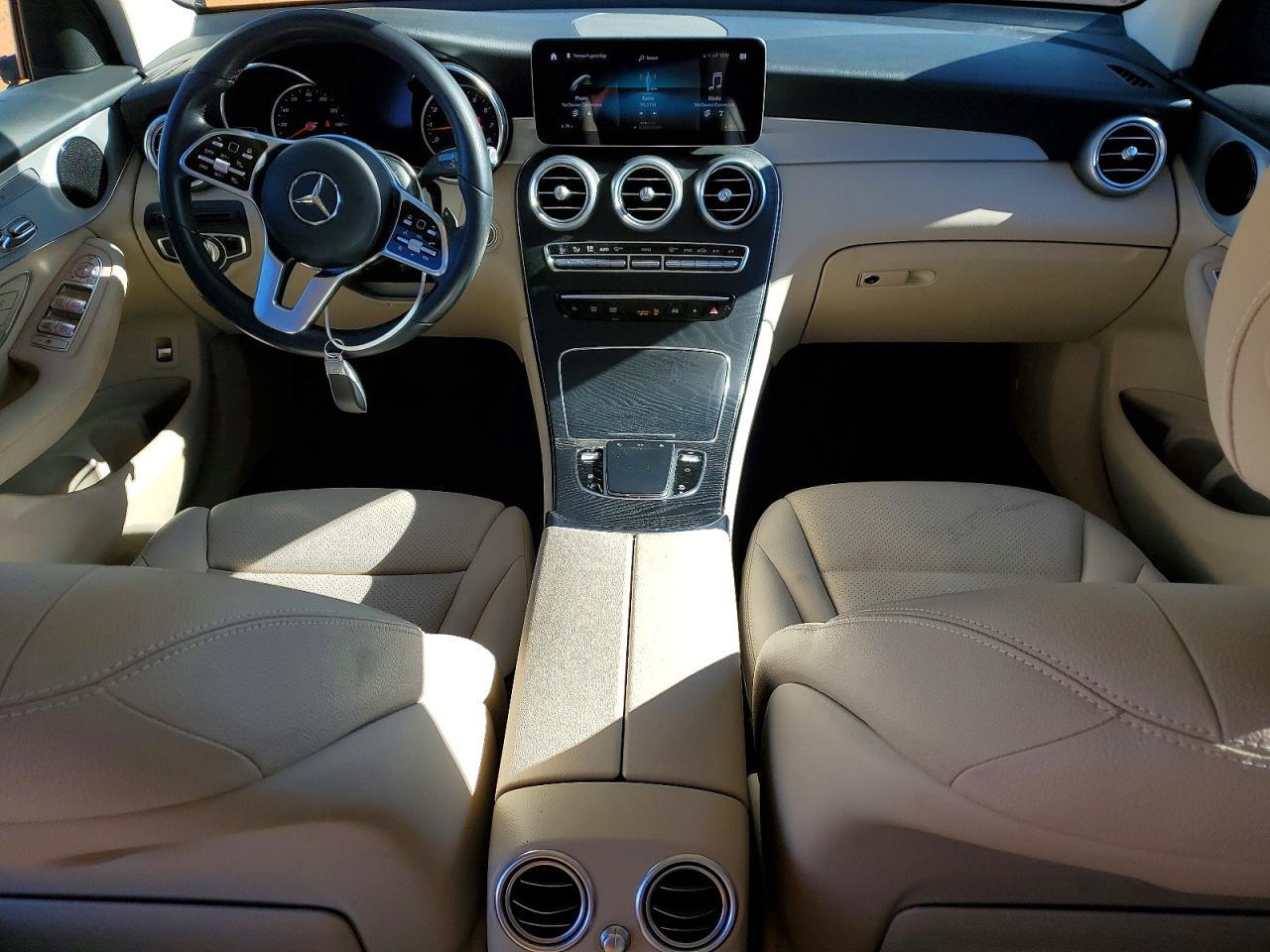 2020 Mercedes-Benz Glc 300