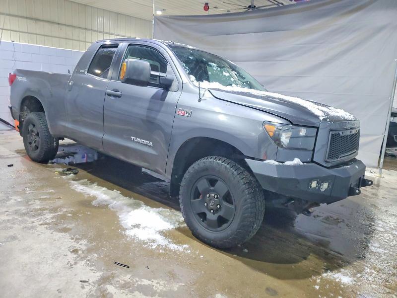 2011 Toyota Tundra Double cab SR5