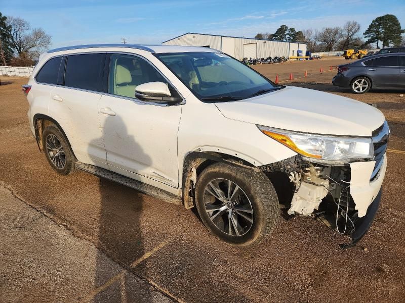 2016 Toyota Highlander xle