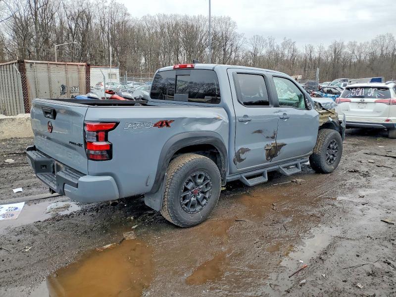 2023 Nissan Frontier s