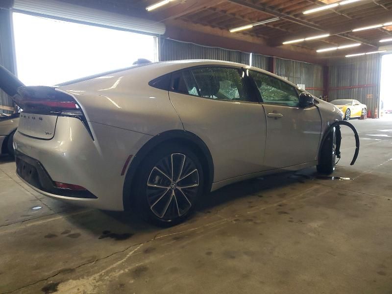 2024 Toyota Prius le