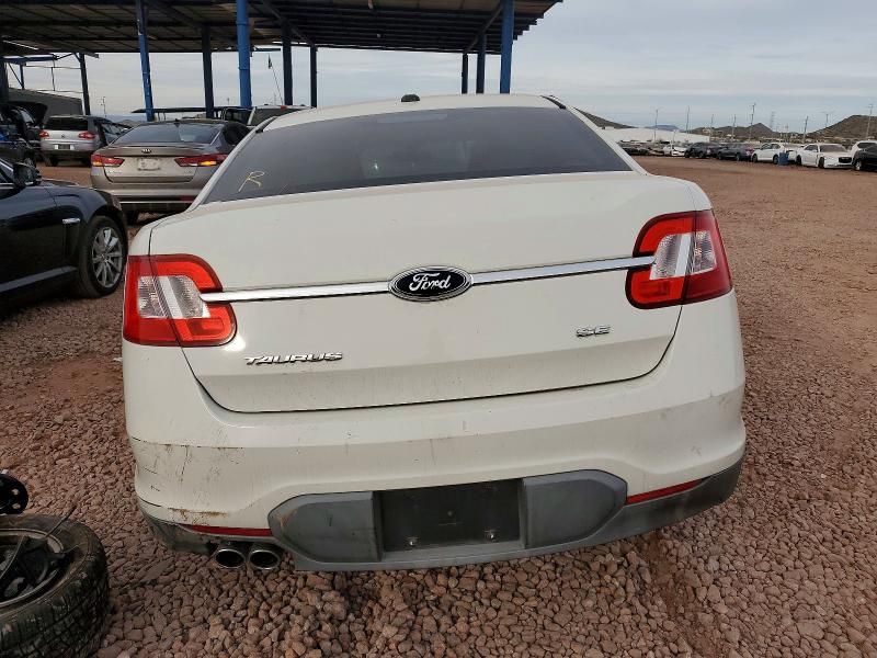 2010 Ford Taurus sel