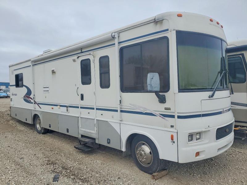 2003 Winnebago Motorhome