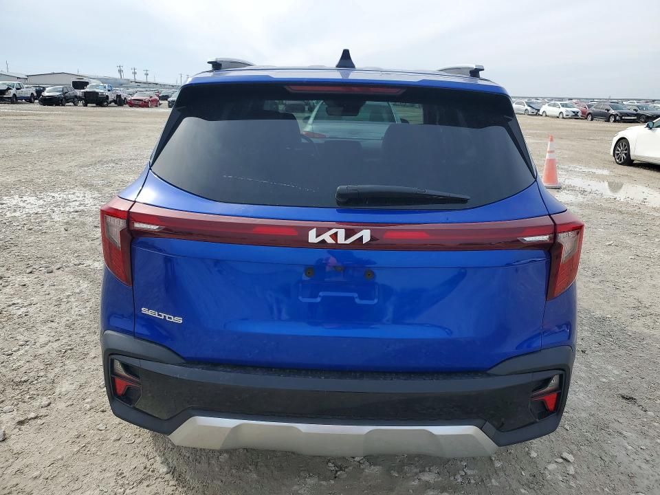 2024 KIA Seltos s