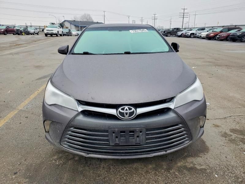 2016 Toyota Camry le