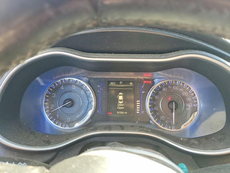 2017 Chrysler 200 Limited