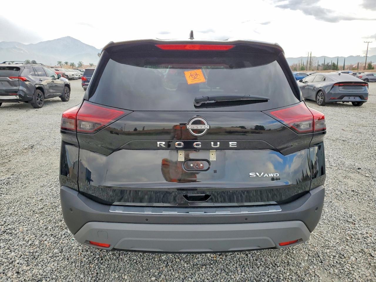 2023 Nissan Rogue sv