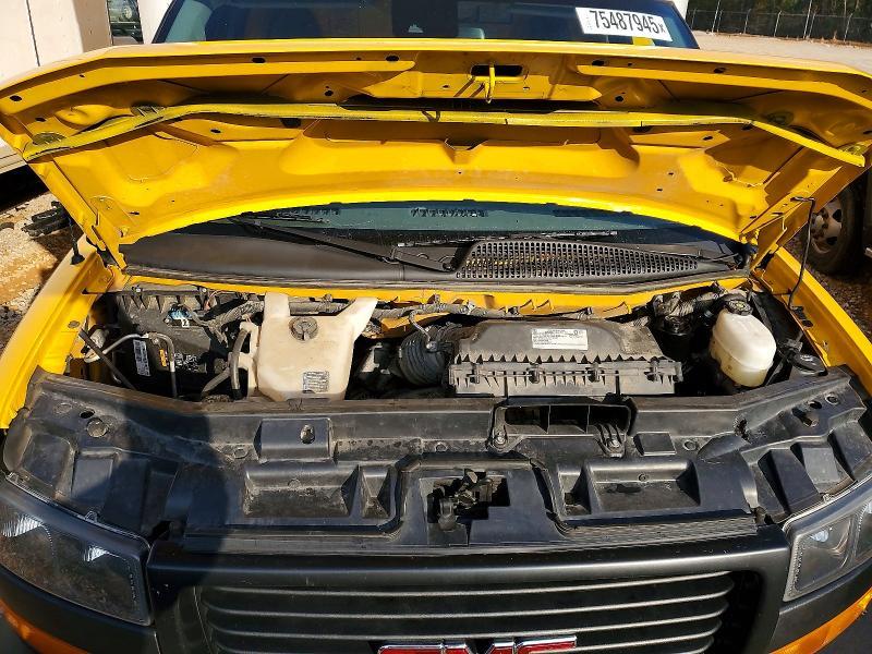 2021 GMC Savana Cut-box Truck