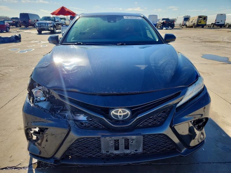 2019 Toyota Camry xse